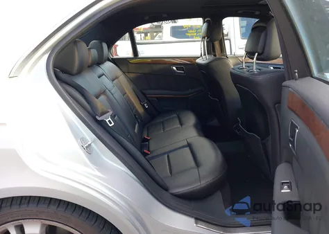 2013 Mercedes-Benz E 350 z USA, uszkodzony, nr VIN WDDHF5KB3DA723120